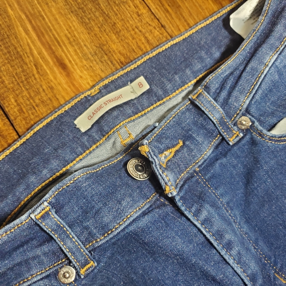 Women's Levi Strauss Classic Straight Blue Jean 8M W29-L30